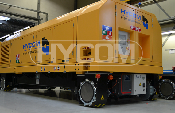 Tripple hydraulic maintenance system with omnidrive undercarriage