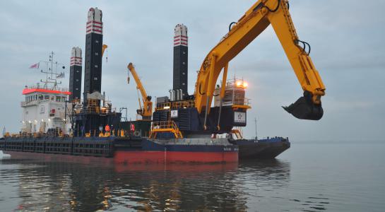 Dipper Dredger