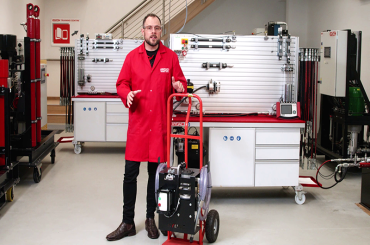 Why and How to Filter 'New Oil' for Optimal Performance